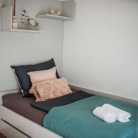Apartment Stadturlaub Im Grunen - In Mit Beachvolleyball & Grillplatz *